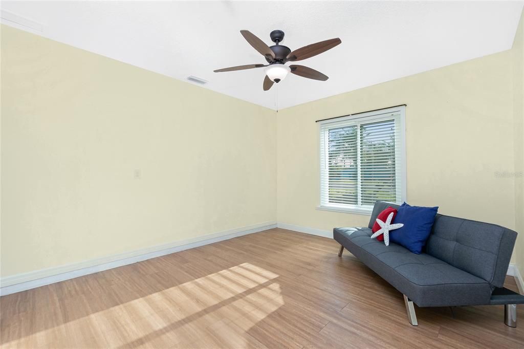 Futon with Ceiling Fan