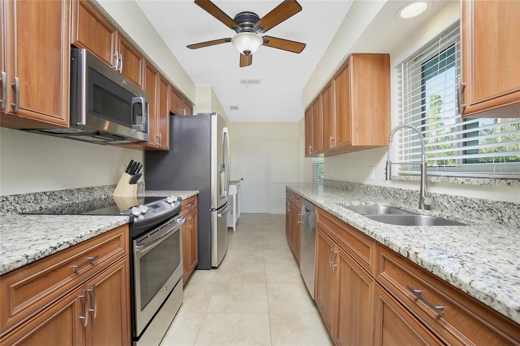 Granite Countertops with Fully Equipped Kitchen