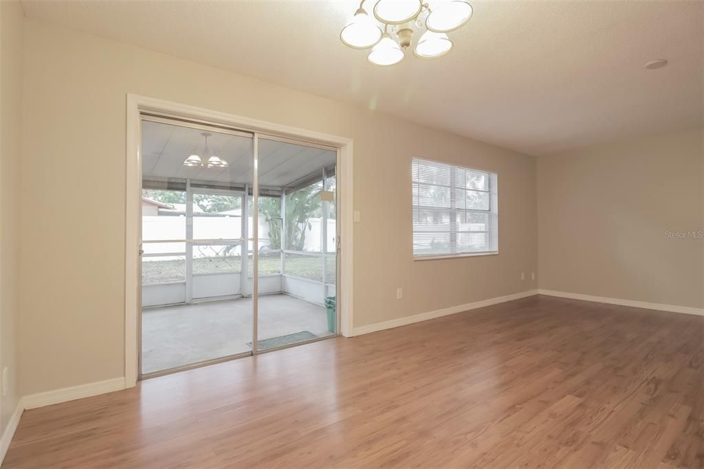 For Rent: $1,885 (3 beds, 2 baths, 1683 Square Feet)