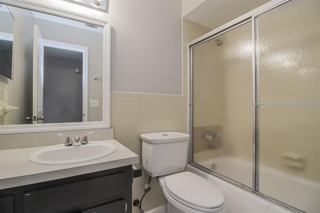 For Rent: $1,885 (3 beds, 2 baths, 1683 Square Feet)