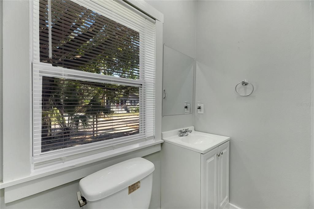 For Sale: $390,000 (3 beds, 2 baths, 1164 Square Feet)