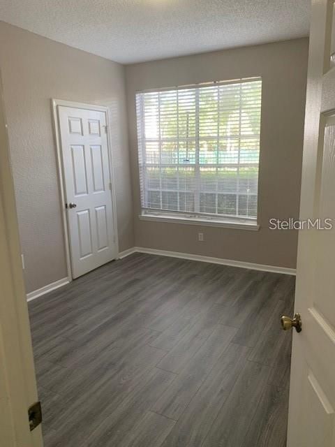 For Rent: $2,350 (3 beds, 2 baths, 1352 Square Feet)