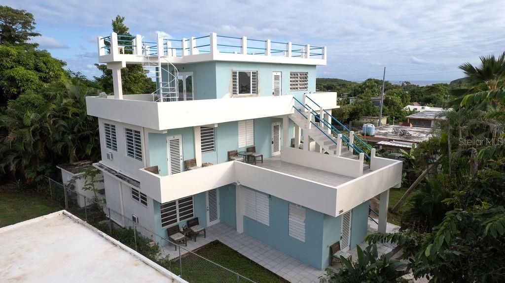 En Venta: $674,999 (5 camas, 5 baños, 4000 Pies cuadrados)