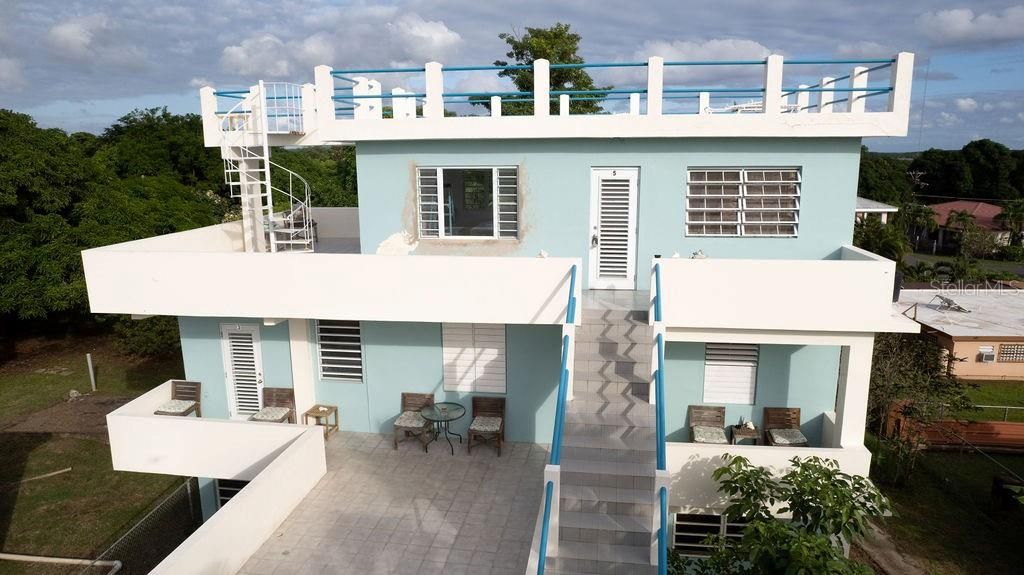 En Venta: $674,999 (5 camas, 5 baños, 4000 Pies cuadrados)