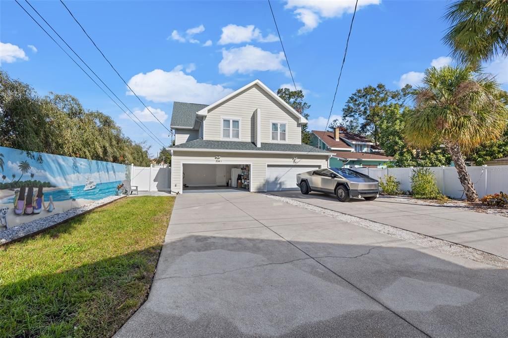 For Sale: $789,000 (3 beds, 2 baths, 1794 Square Feet)