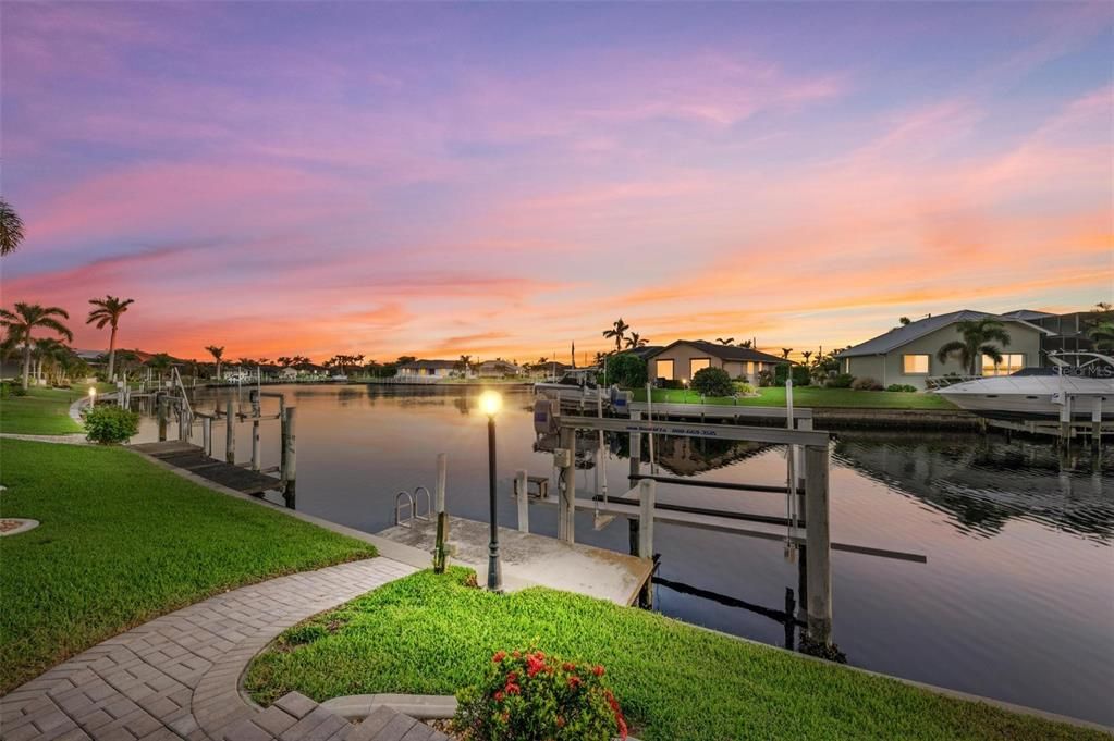 For Sale: $1,450,000 (3 beds, 3 baths, 2659 Square Feet)