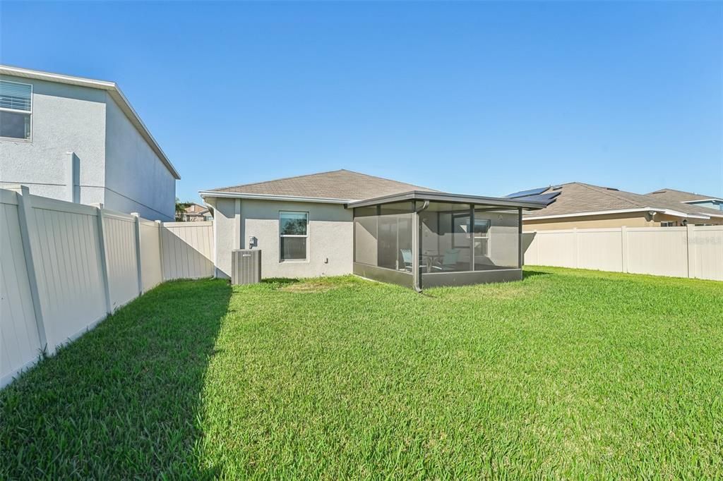 For Sale: $314,900 (3 beds, 2 baths, 1561 Square Feet)