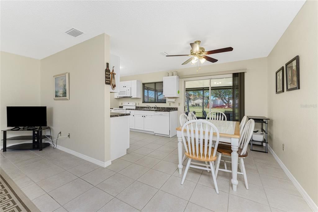 For Sale: $239,900 (3 beds, 2 baths, 1072 Square Feet)