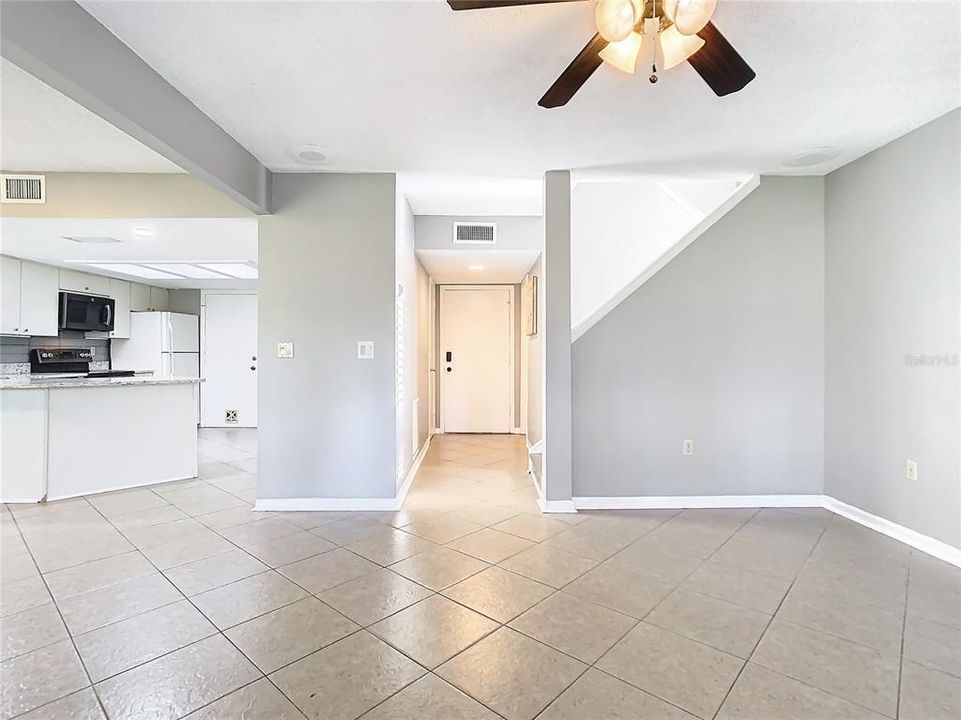 For Sale: $235,900 (3 beds, 2 baths, 1258 Square Feet)