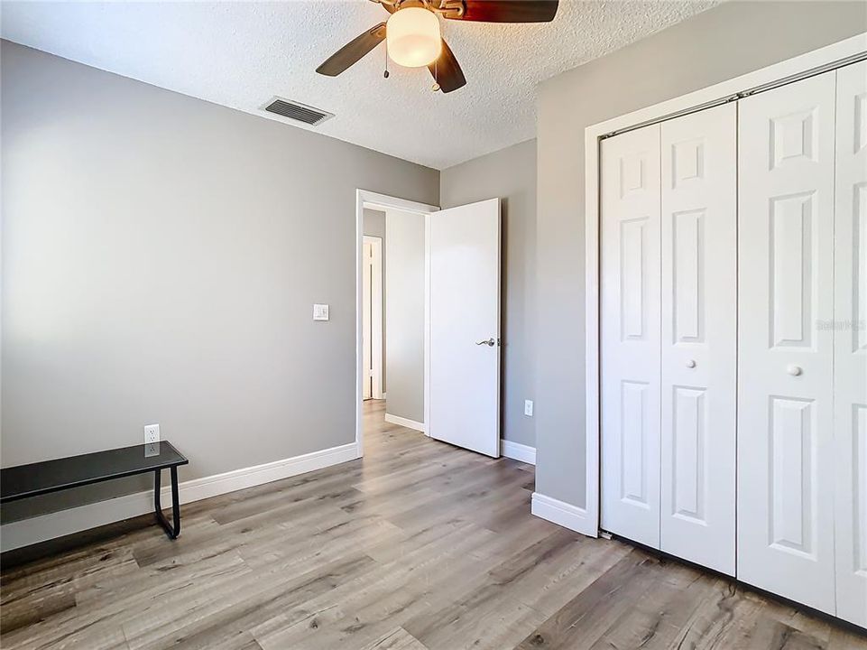 For Sale: $235,900 (3 beds, 2 baths, 1258 Square Feet)