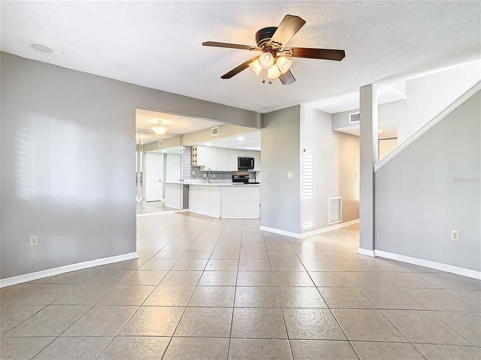 For Sale: $235,900 (3 beds, 2 baths, 1258 Square Feet)