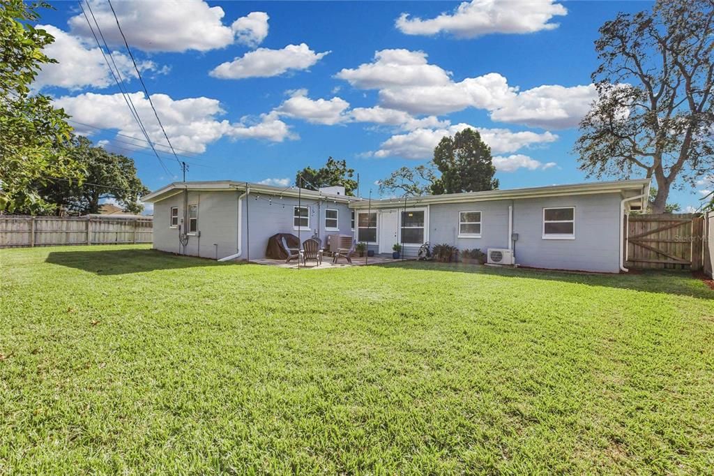 For Sale: $625,000 (3 beds, 2 baths, 1816 Square Feet)