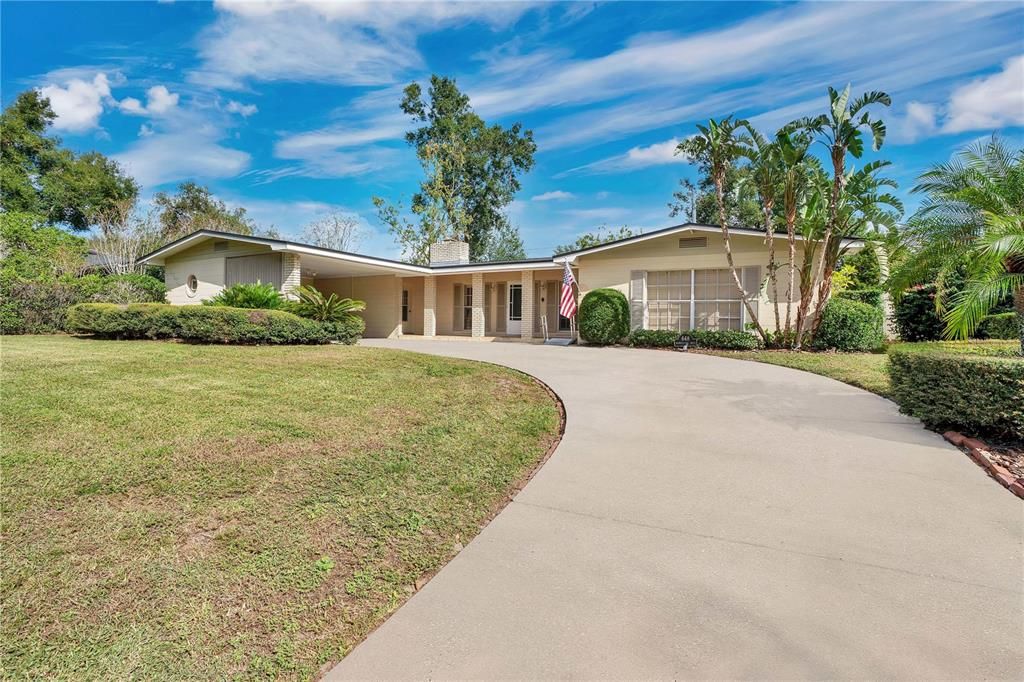 For Sale: $769,900 (3 beds, 2 baths, 2139 Square Feet)