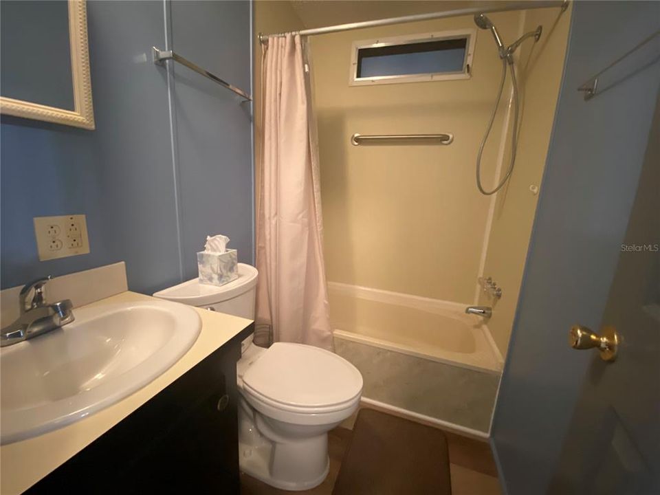 For Sale: $195,000 (2 beds, 2 baths, 1344 Square Feet)