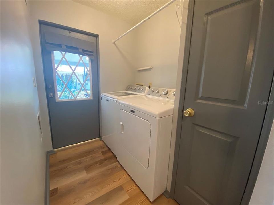 For Sale: $195,000 (2 beds, 2 baths, 1344 Square Feet)