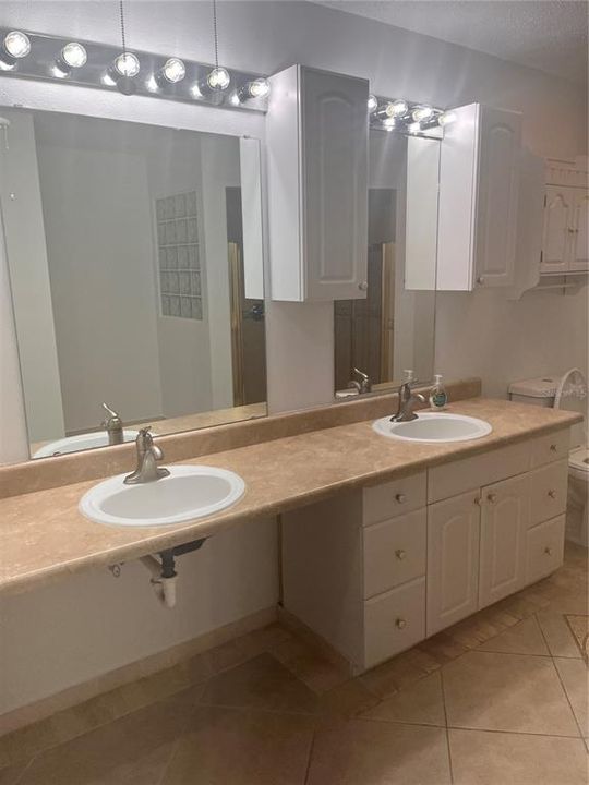 Primary Bath Ensuite/ Double Vanity