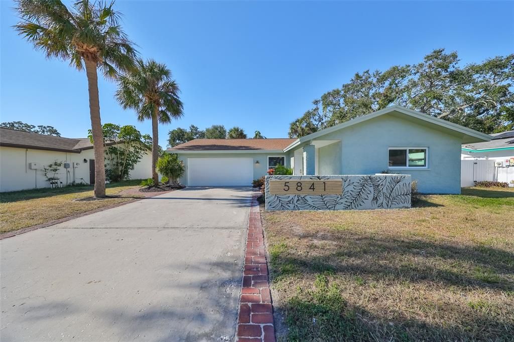 For Sale: $499,000 (3 beds, 2 baths, 1317 Square Feet)