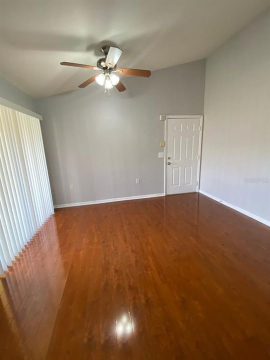 For Sale: $150,000 (1 beds, 1 baths, 650 Square Feet)