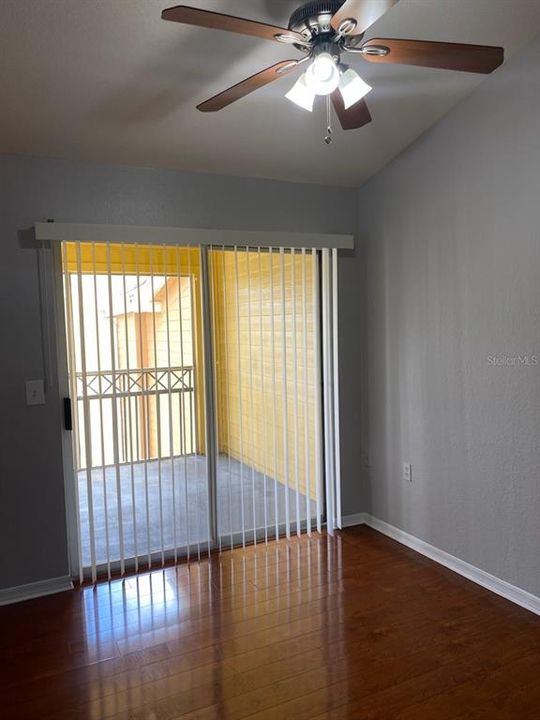 For Sale: $150,000 (1 beds, 1 baths, 650 Square Feet)