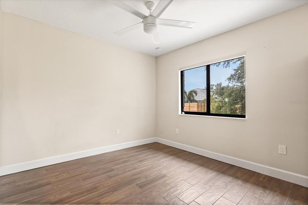 待售: $1,399,000 (5 贝兹, 4 浴室, 4056 平方英尺)