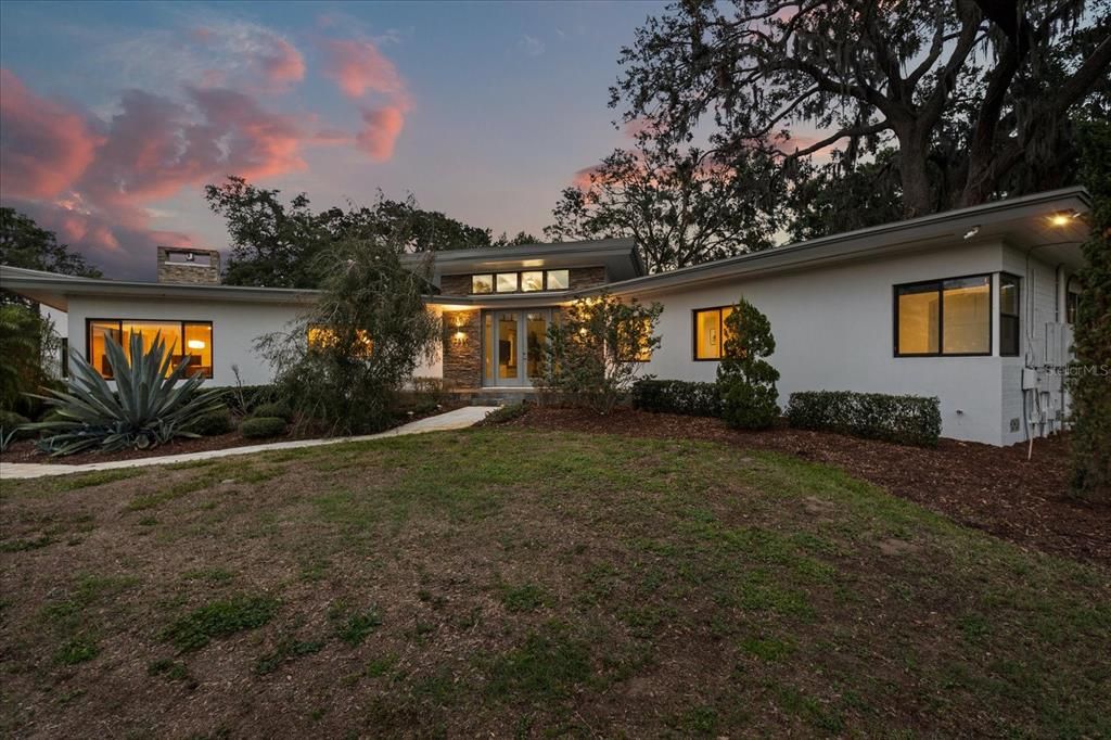 待售: $1,399,000 (5 贝兹, 4 浴室, 4056 平方英尺)