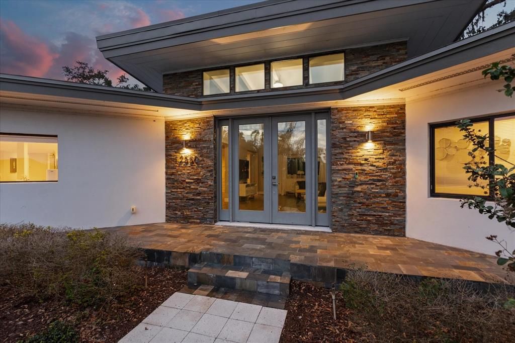 待售: $1,399,000 (5 贝兹, 4 浴室, 4056 平方英尺)