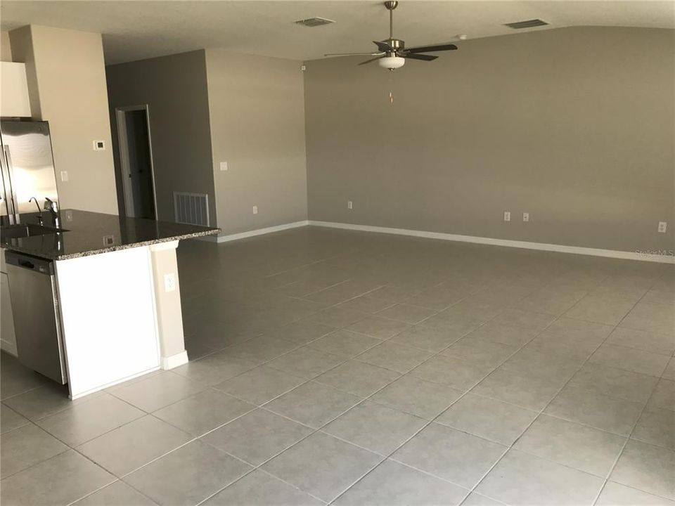 Great Room / Living Room Dining Area Combo