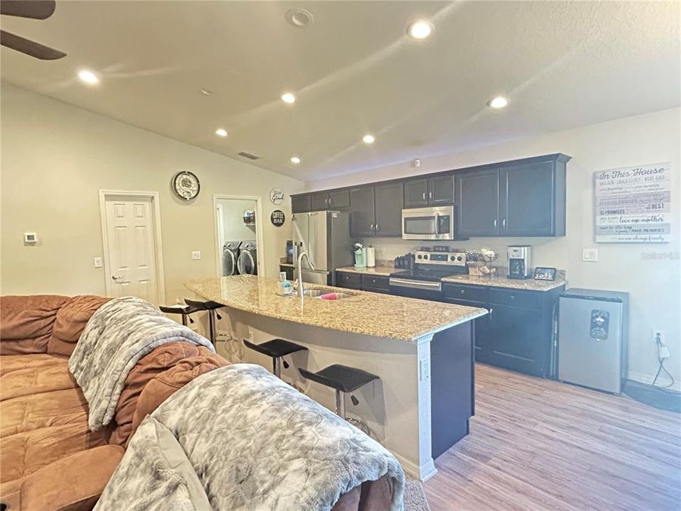 For Sale: $349,900 (4 beds, 2 baths, 1715 Square Feet)