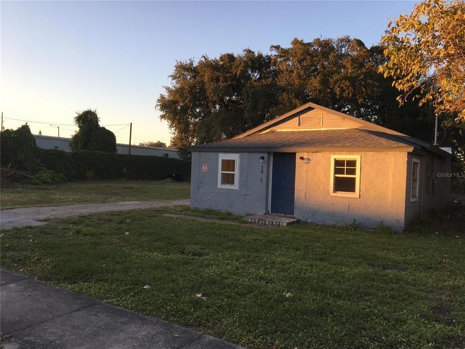 For Rent: $1,125 (3 beds, 1 baths, 754 Square Feet)