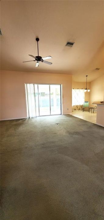 For Rent: $2,000 (3 beds, 2 baths, 2062 Square Feet)