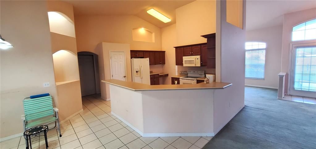 For Rent: $2,000 (3 beds, 2 baths, 2062 Square Feet)