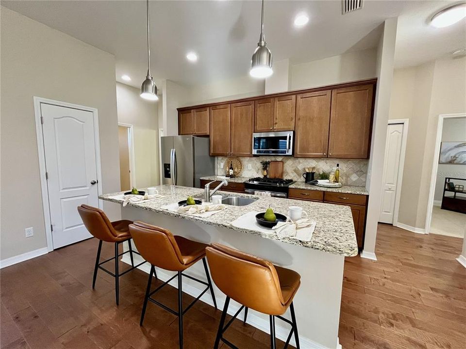 For Sale: $451,635 (3 beds, 2 baths, 1572 Square Feet)