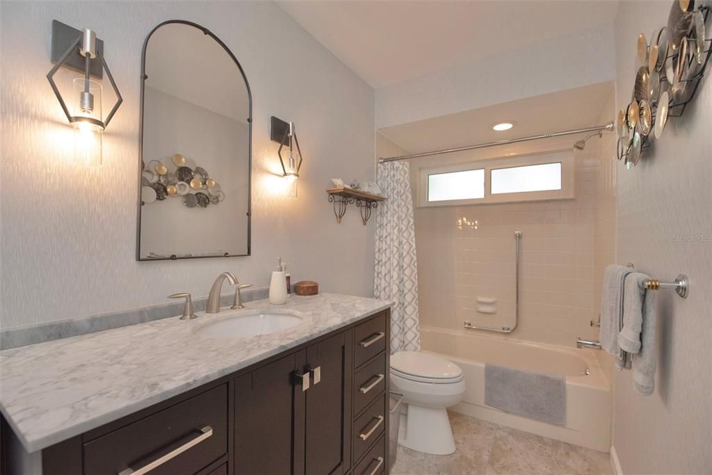 Guest bathroom.