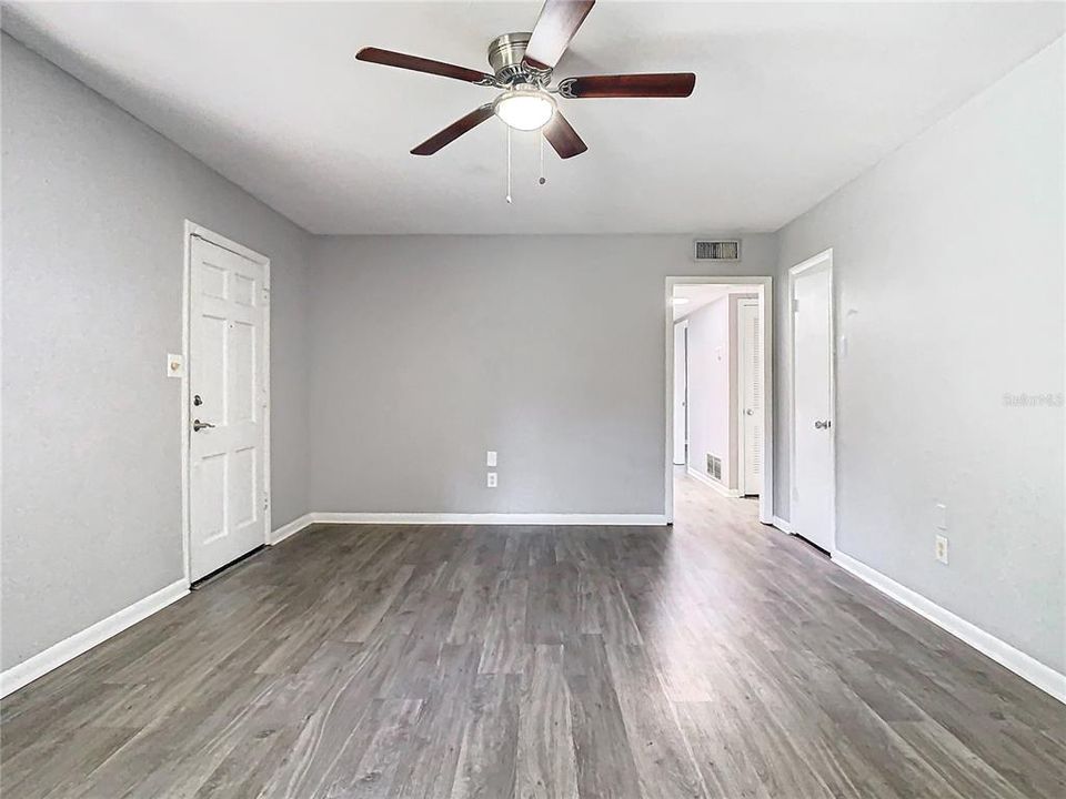 For Sale: $409,900 (3 beds, 2 baths, 1380 Square Feet)