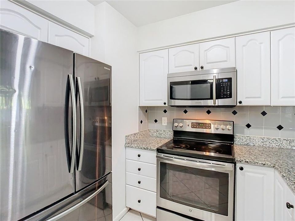 For Sale: $409,900 (3 beds, 2 baths, 1380 Square Feet)