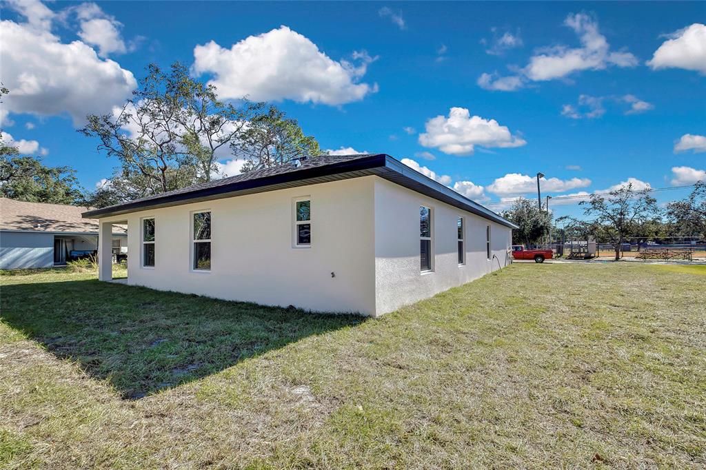 For Sale: $349,900 (3 beds, 2 baths, 1580 Square Feet)