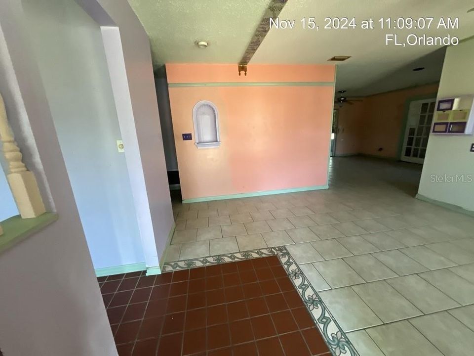 En Venta: $275,000 (4 camas, 2 baños, 1664 Pies cuadrados)