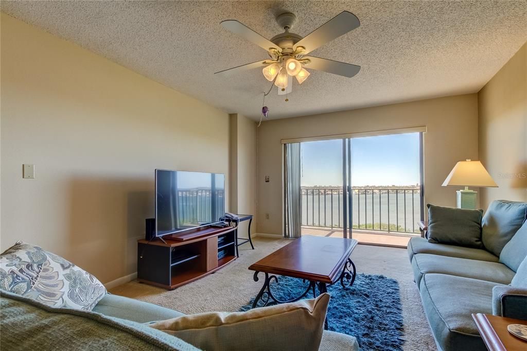 Living area to the balcony