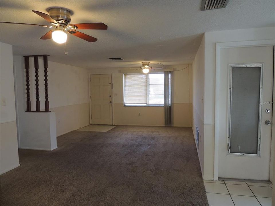 For Sale: $235,000 (2 beds, 1 baths, 1046 Square Feet)