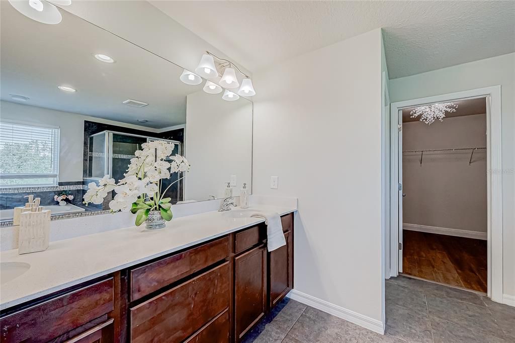 Long vanity & double sink Master bathroom