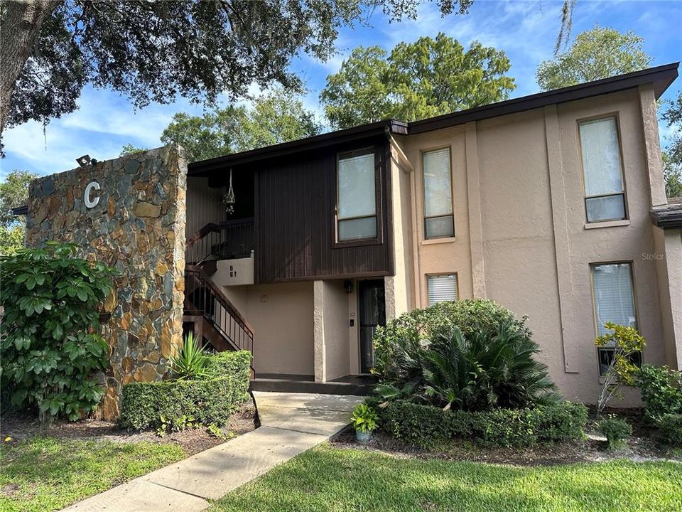 For Rent: $2,000 (2 beds, 2 baths, 1155 Square Feet)