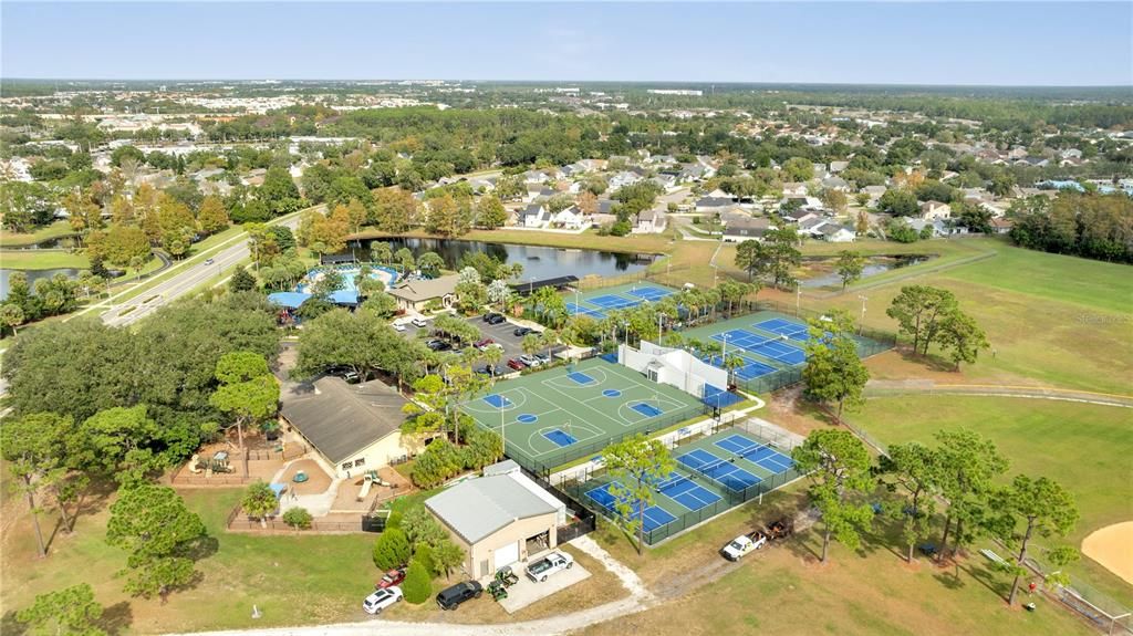 TENNIS/PICKLEBALL COURTS