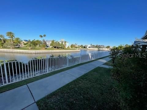 For Sale: $449,900 (3 beds, 2 baths, 1750 Square Feet)