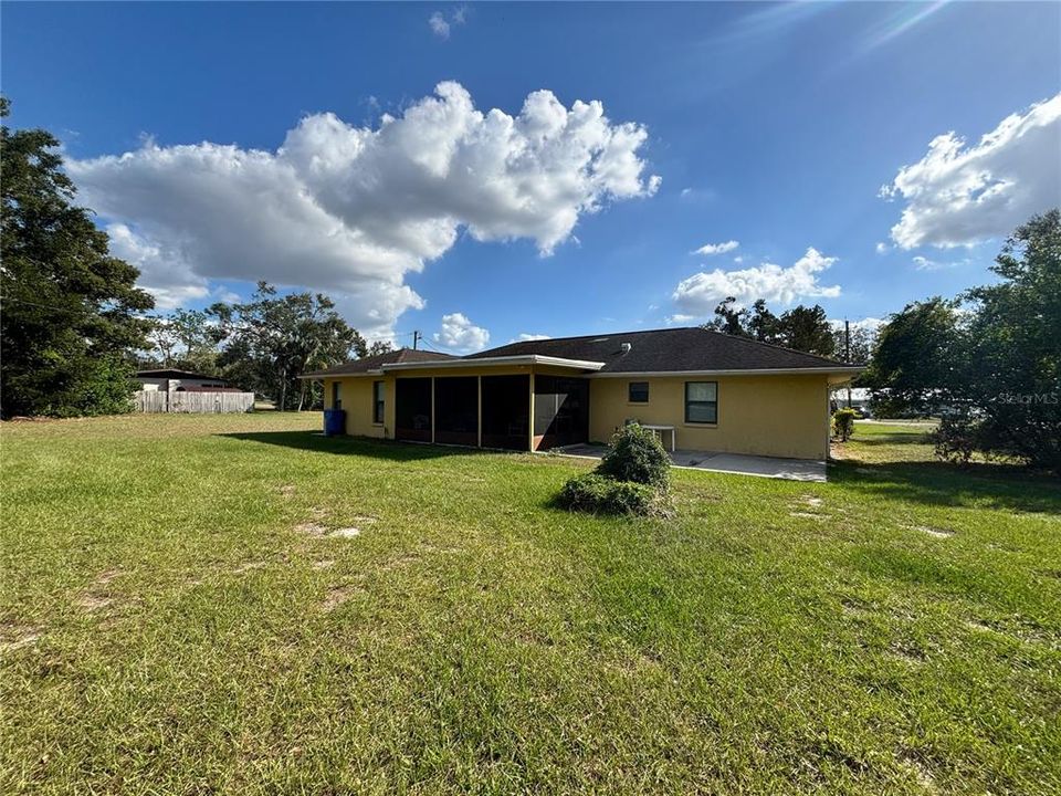 For Sale: $300,000 (3 beds, 2 baths, 1504 Square Feet)