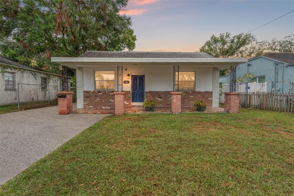 For Sale: $425,000 (3 beds, 2 baths, 1438 Square Feet)