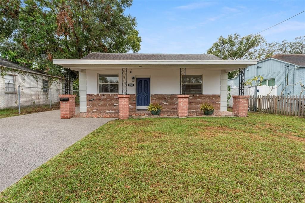 For Sale: $425,000 (3 beds, 2 baths, 1438 Square Feet)