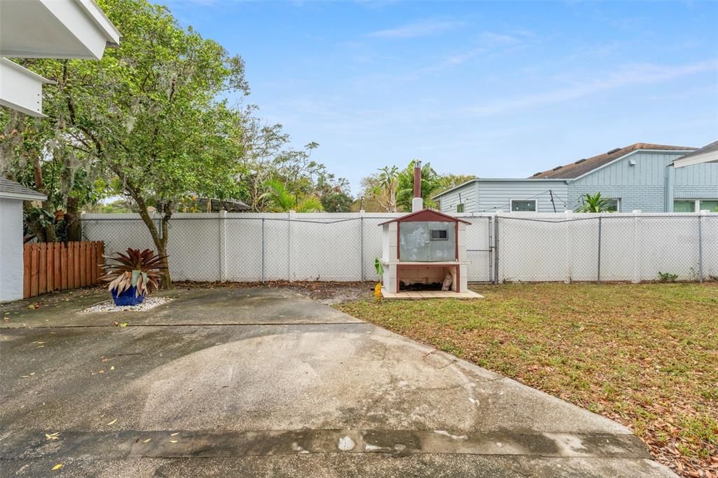 For Sale: $425,000 (3 beds, 2 baths, 1438 Square Feet)