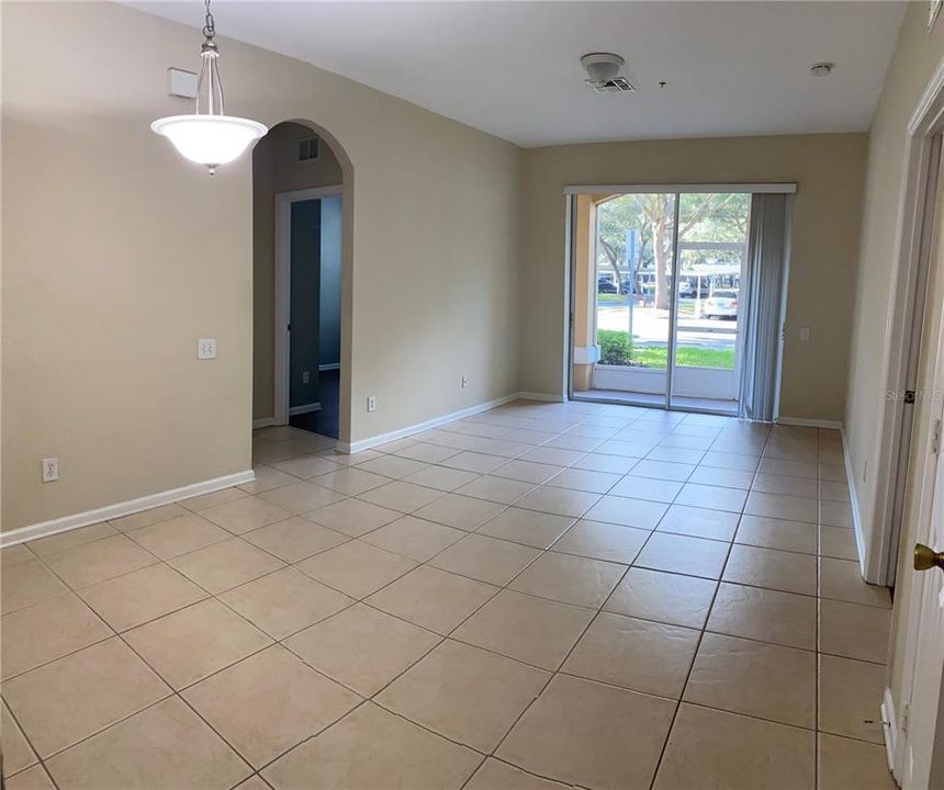 For Sale: $234,900 (3 beds, 2 baths, 1206 Square Feet)