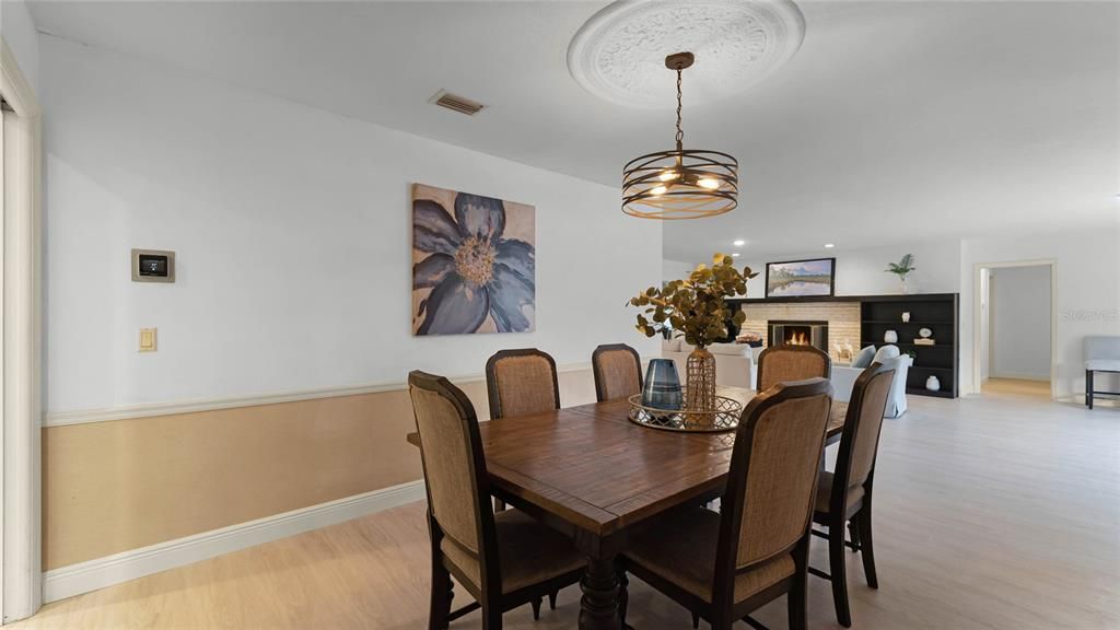 Semi-Formal Dining Room