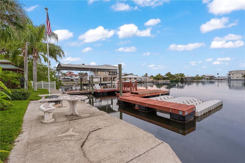 For Sale: $845,000 (3 beds, 3 baths, 2322 Square Feet)